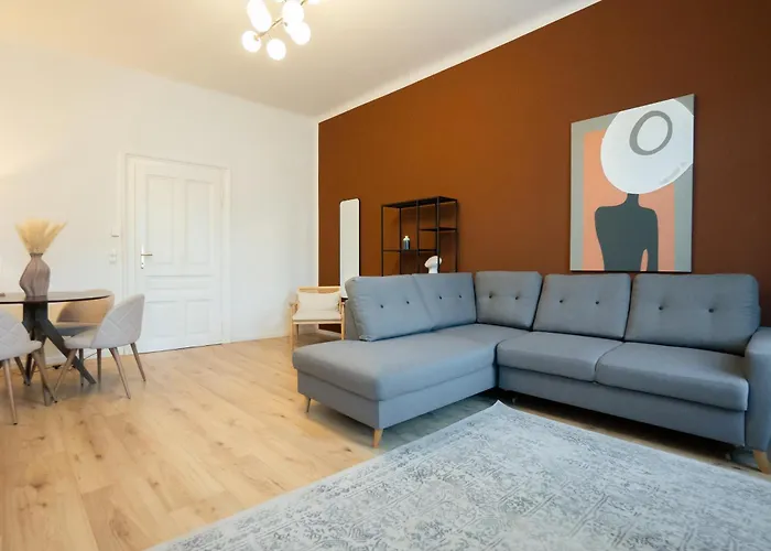 Bright 1br With A Queen-size Bed *