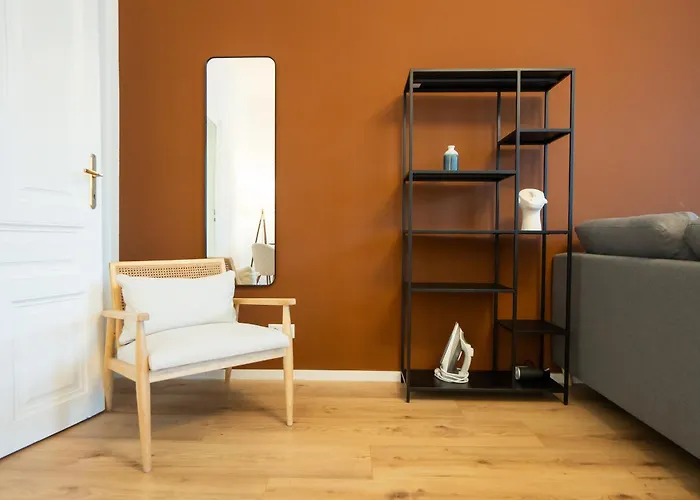 Bright 1br With A Queen-size Bed Apartament