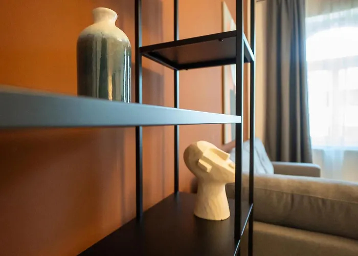 Bright 1br With A Queen-size Bed Apartament